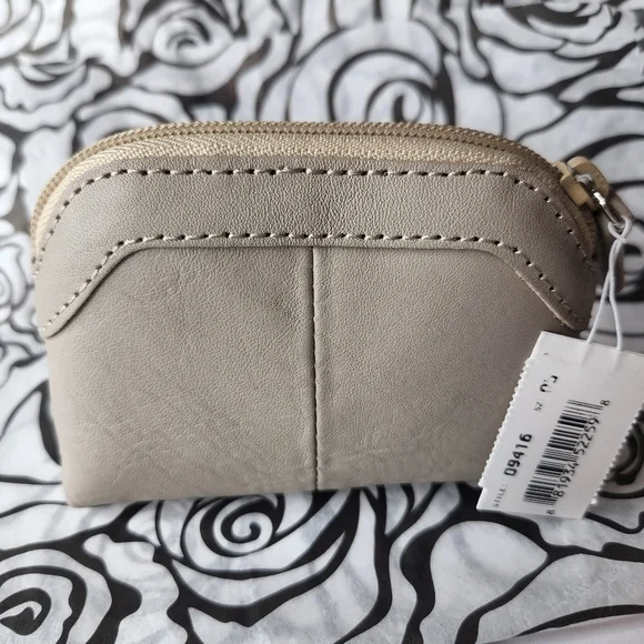 BRIGHTON taupe mini leather coin purse with heart in front New - Picture 3 of 5